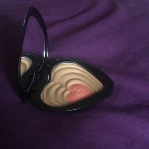 Too faced blushing bronzer